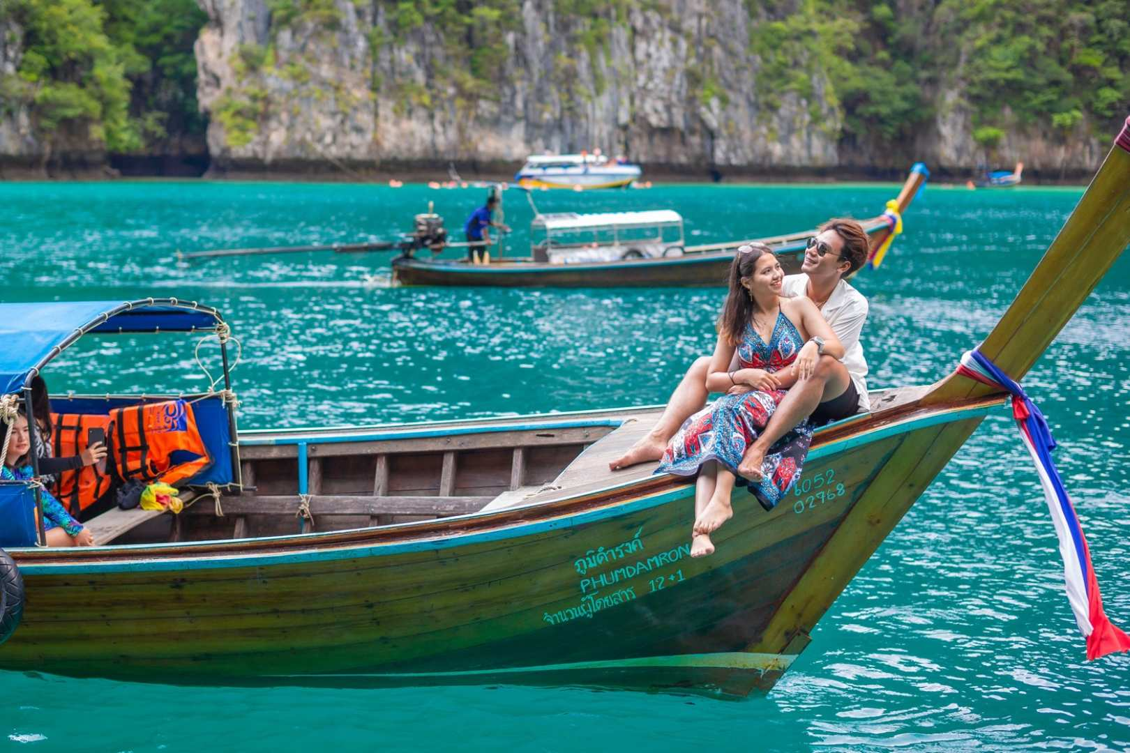 Phi Phi Maya Bay & Bamboo Island by Speedboat
