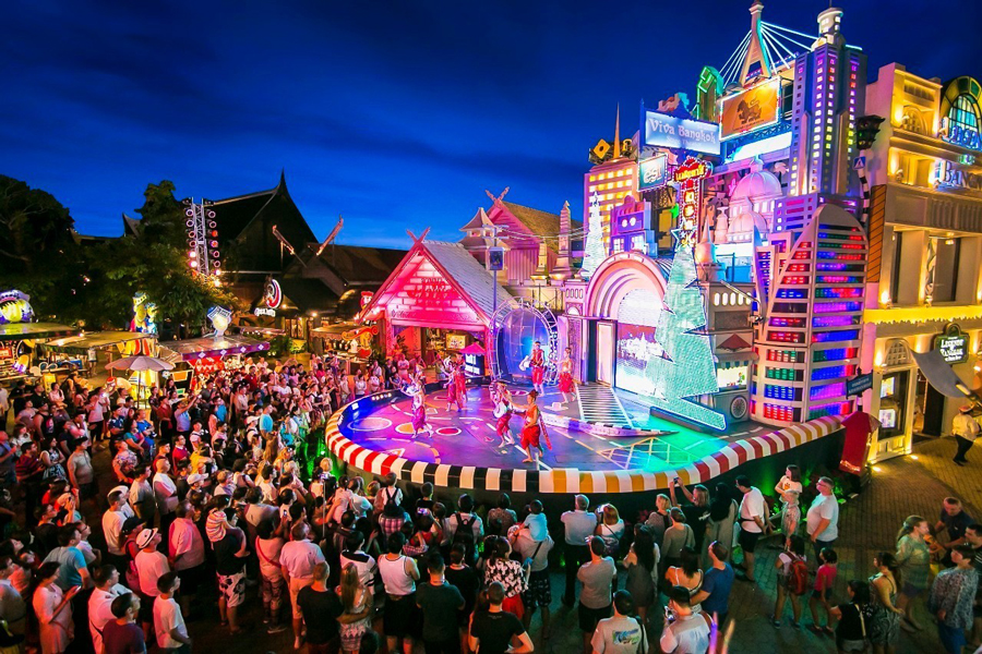 FantaSea Show Phuket