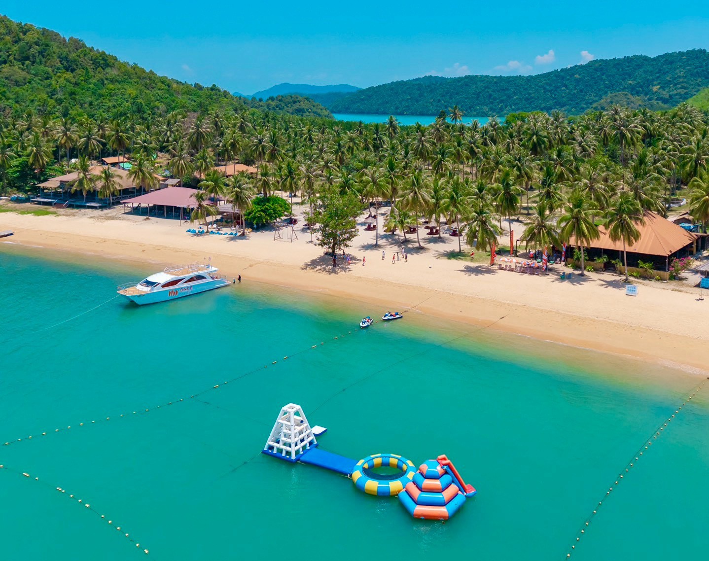 Phang Nga James Bond Tour by Premium Service Yatch