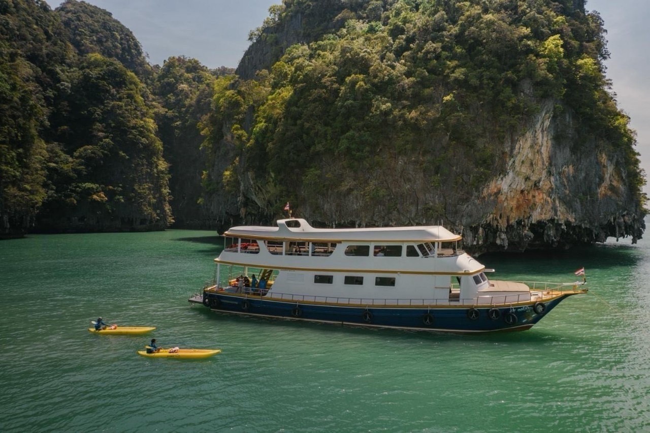 Hong by Starlight Day Trip