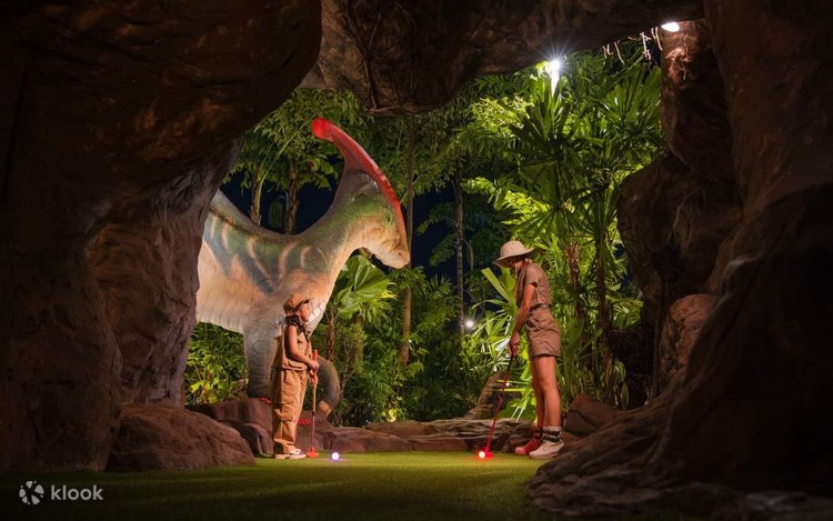 Jurassic Mini-Golf 